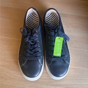 Taos Footwear Navy Sneakers with White Soles